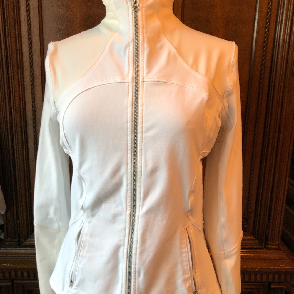 Lululemon Define Jacket in white & off-white RARE